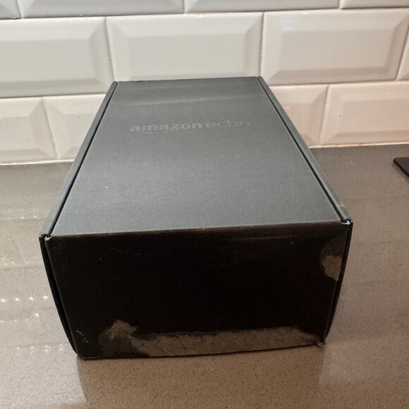 Amazon Echo Full Size NWT/NIB - Picture 5 of 6